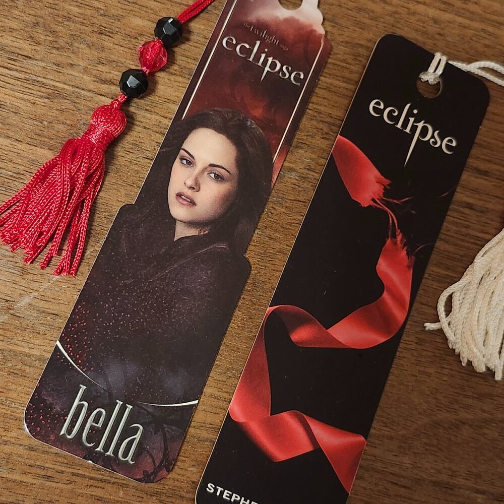TWILIGHT MOVIE BOOK MARKS LOT of 2 ECLIPSE Bella BNIP ANTIOCH